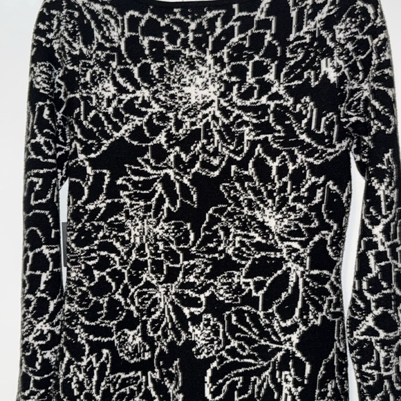 Cynthia Rowley Knit Sweater Dress Black & White Floral Print Women’s XS NEW - Picture 6 of 10